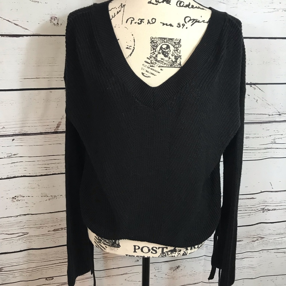 Express long sleeve black sweater💕G208